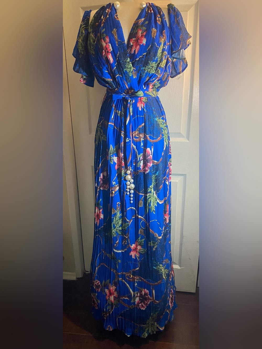 2X L'ATISTE Royal Blue Floral Pleated Maxi Skirt with Pearl Tie